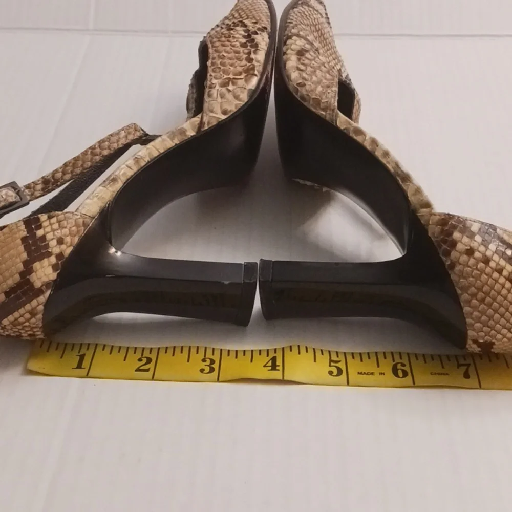 Stuart Weitzman size 7B women's snake print t-strap high-heel shoes brown cream. - Picture 13 of 17